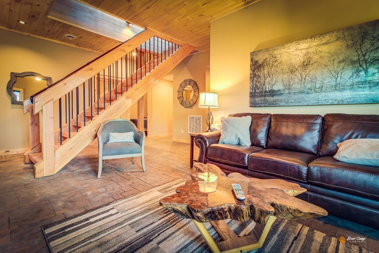 Majestic View Lodge, Amazing Views, Hot Tub, 1089 Free Tickets Each Paid Day, Dollywood And More Gatlinburg Dış mekan fotoğraf
