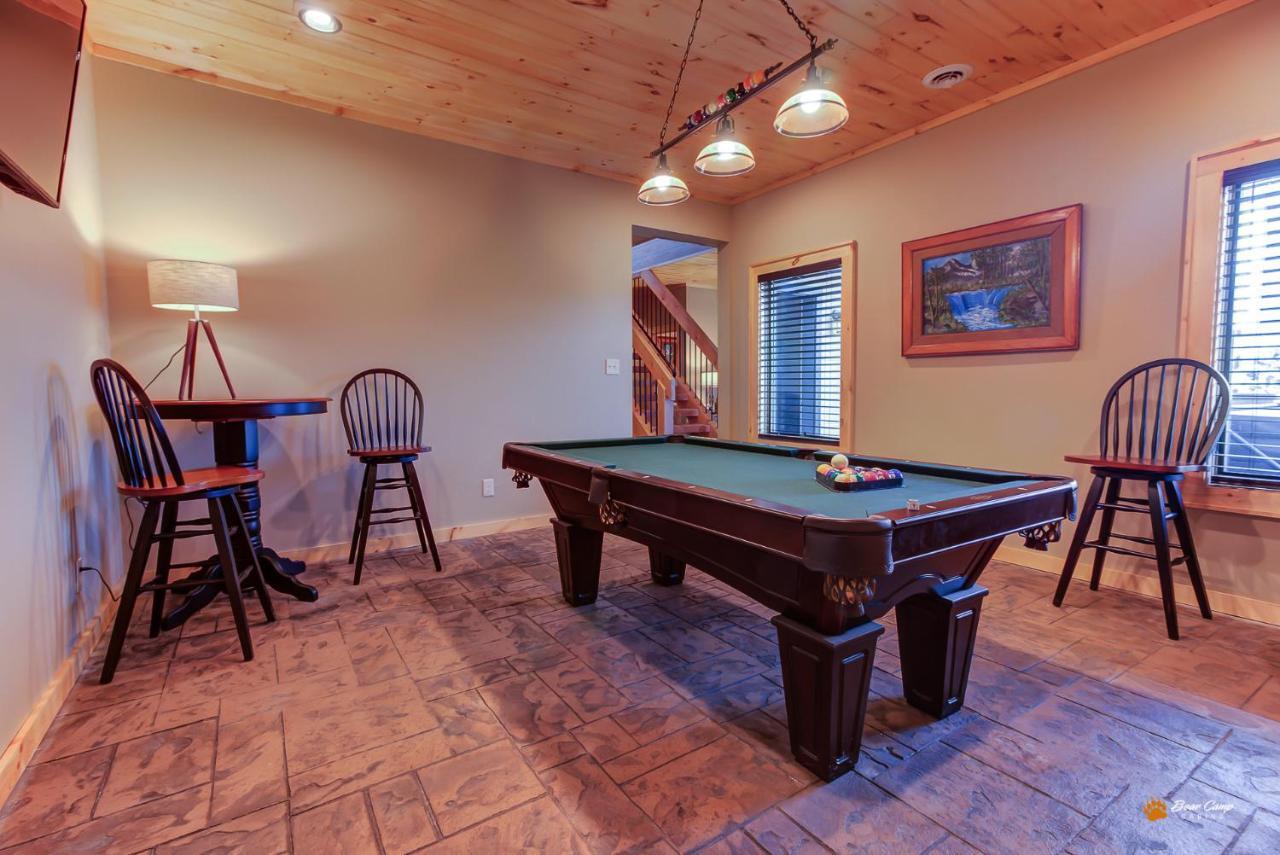 Majestic View Lodge, Amazing Views, Hot Tub, 1089 Free Tickets Each Paid Day, Dollywood And More Gatlinburg Dış mekan fotoğraf