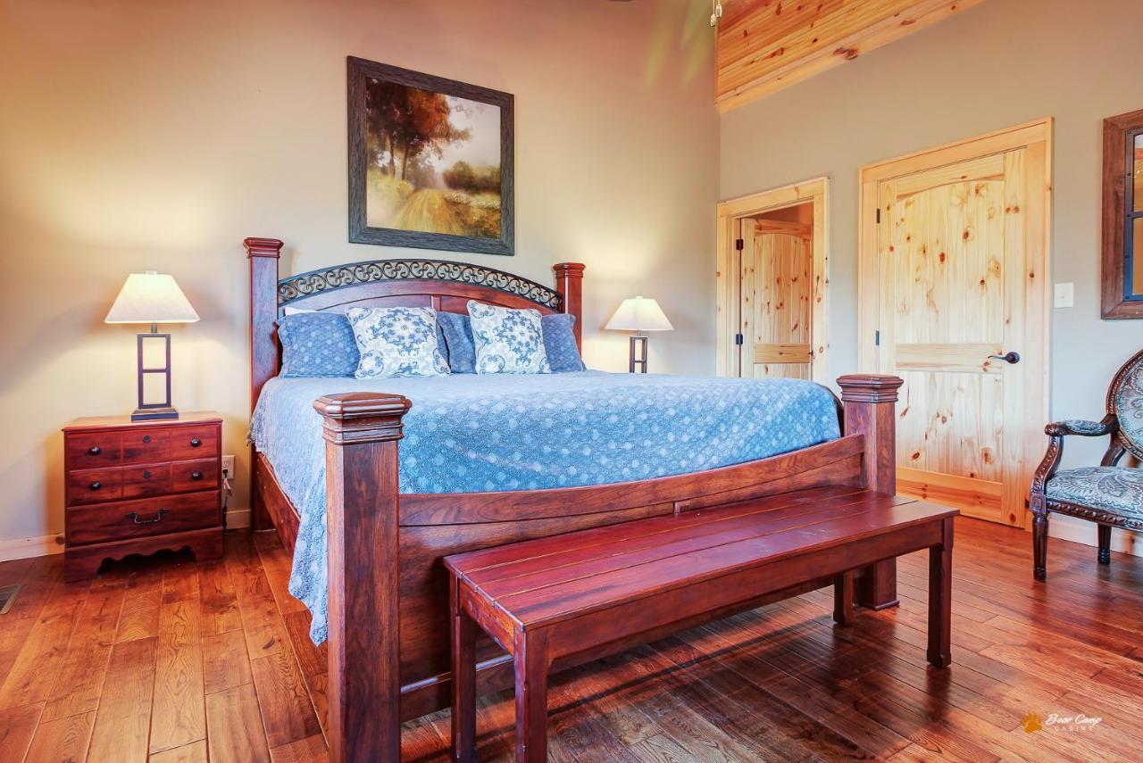 Majestic View Lodge, Amazing Views, Hot Tub, 1089 Free Tickets Each Paid Day, Dollywood And More Gatlinburg Dış mekan fotoğraf