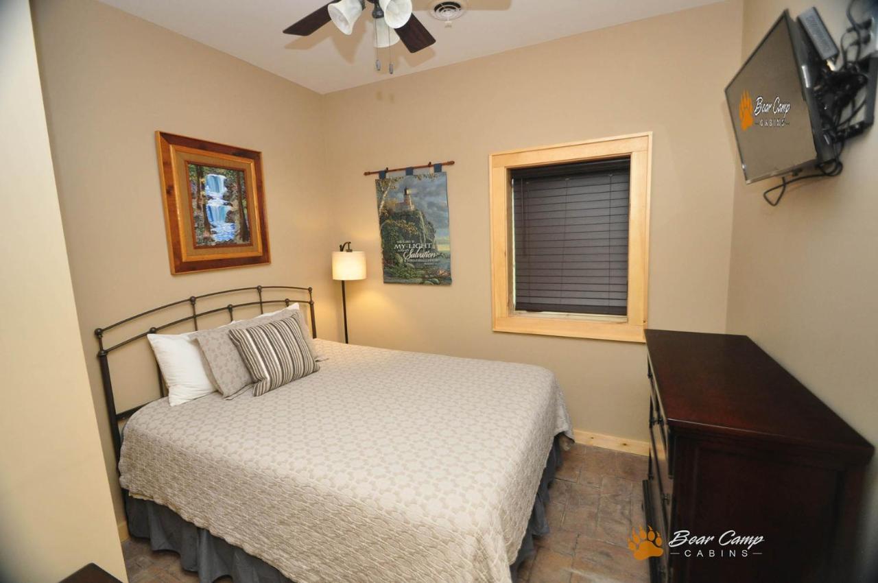 Majestic View Lodge, Amazing Views, Hot Tub, 1089 Free Tickets Each Paid Day, Dollywood And More Gatlinburg Dış mekan fotoğraf