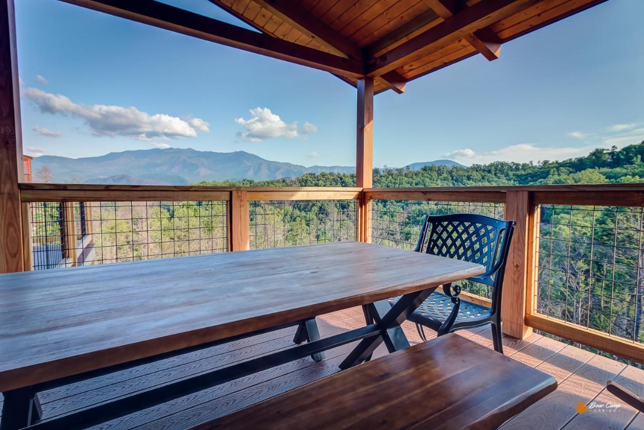 Majestic View Lodge, Amazing Views, Hot Tub, 1089 Free Tickets Each Paid Day, Dollywood And More Gatlinburg Dış mekan fotoğraf