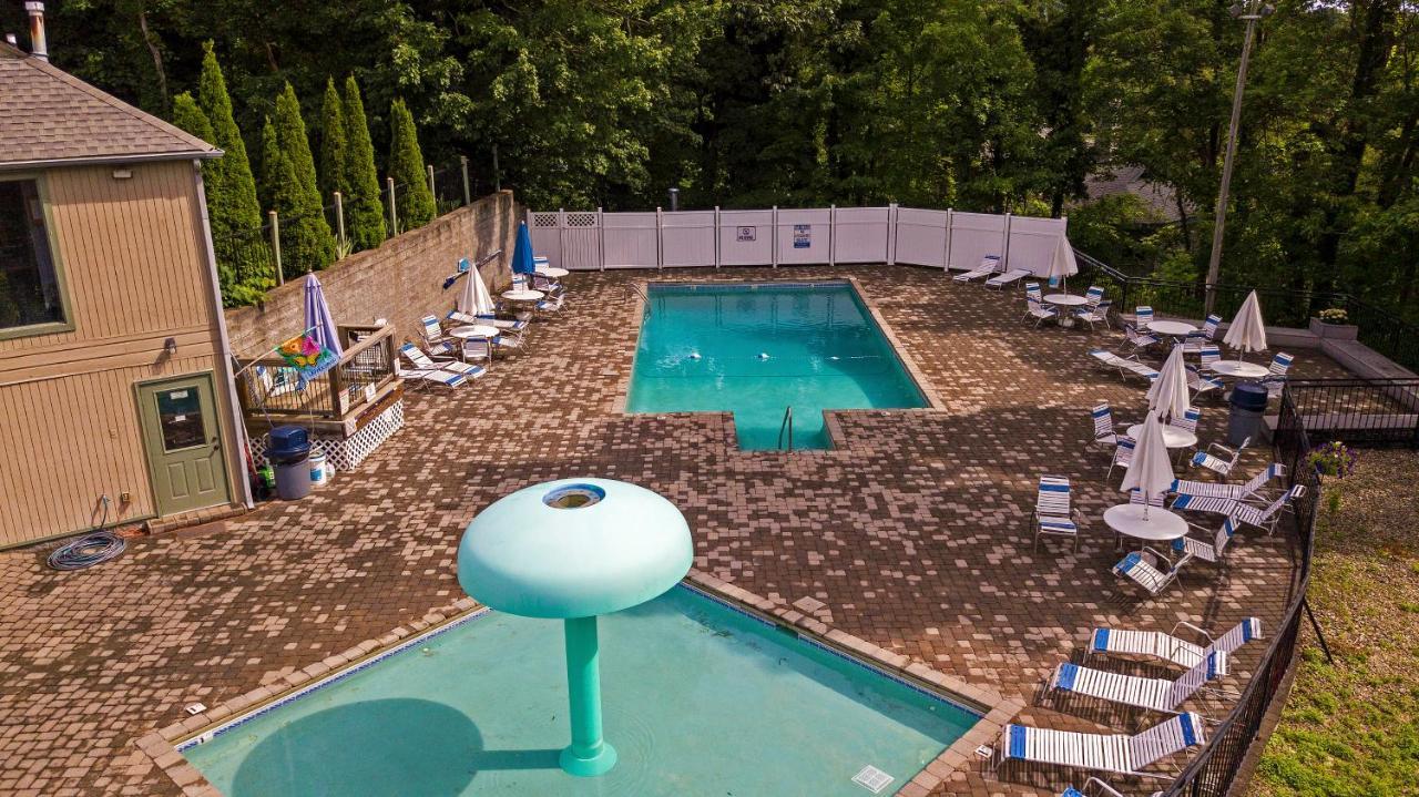 Majestic View Lodge, Amazing Views, Hot Tub, 1089 Free Tickets Each Paid Day, Dollywood And More Gatlinburg Dış mekan fotoğraf