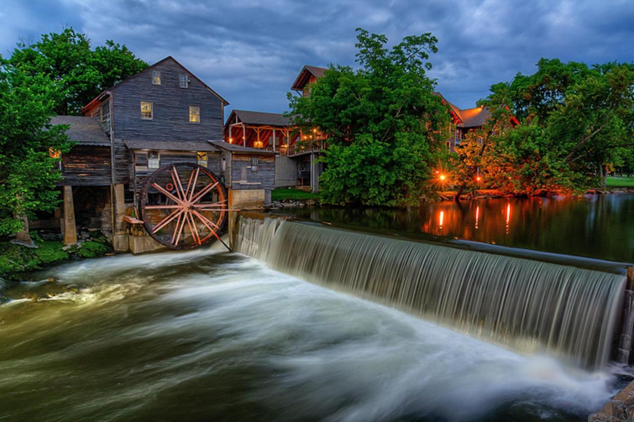 Majestic View Lodge, Amazing Views, Hot Tub, 1089 Free Tickets Each Paid Day, Dollywood And More Gatlinburg Dış mekan fotoğraf